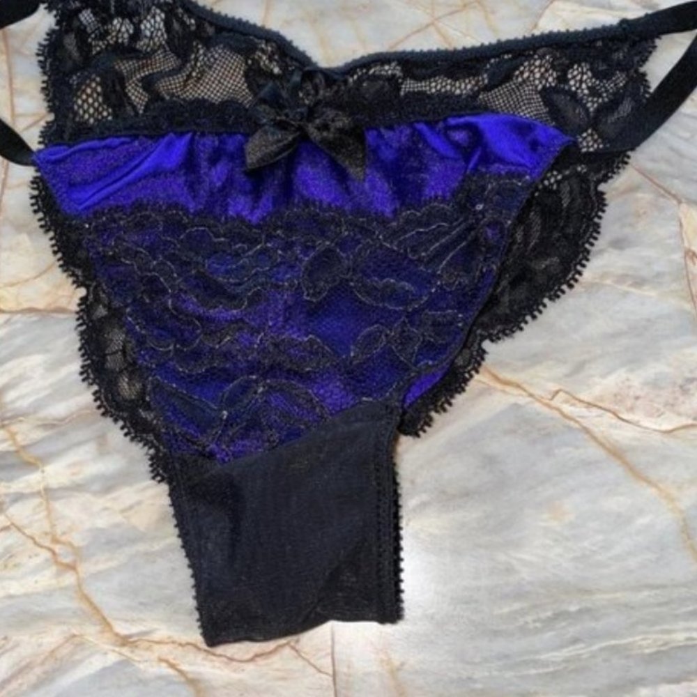 Victoria's Secret Very Sexy Cheekini Panty Seduction Y2K Vintage Medium